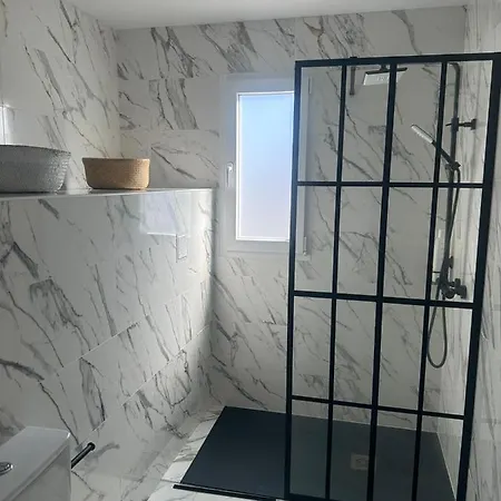 Buganvilla Apartament *